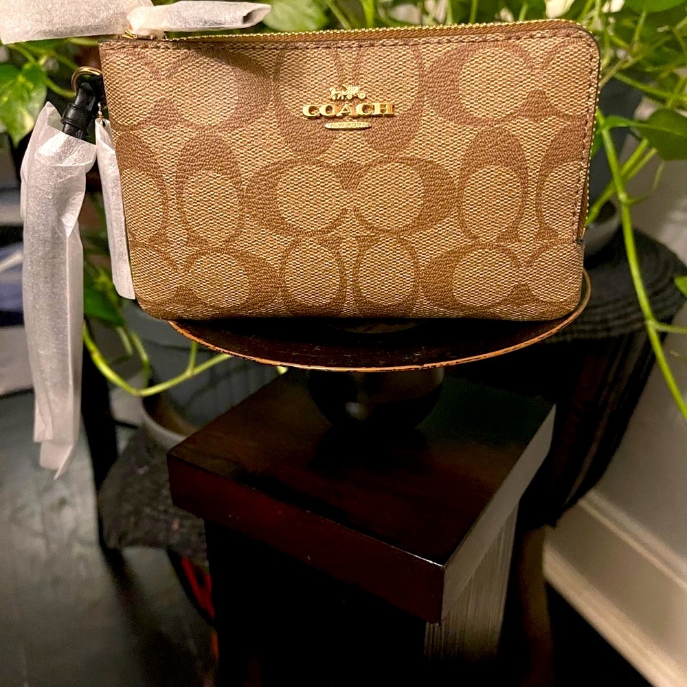🔥COACH 🔥DOUBLE 🔥ZIPPER 🔥WRISTLET 🔥